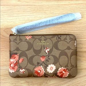 COACH small wristlet wallet purse